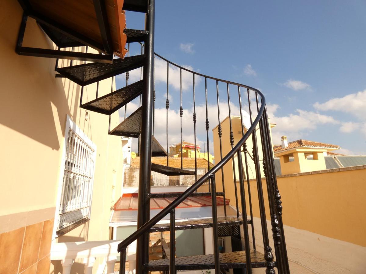 Top Floor Apartment Close To Beach 托雷德本纳贾尔邦 外观 照片